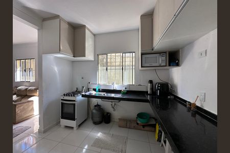 Casa à venda com 61m², 2 quartos e 2 vagasCozinha