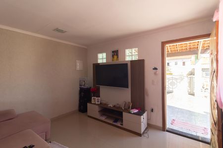 Casa à venda com 300m², 4 quartos e 3 vagasSala/Cozinha