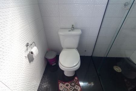 Casa à venda com 300m², 4 quartos e 3 vagasBanheiro 2