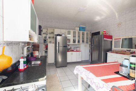 Casa à venda com 300m², 4 quartos e 3 vagasCozinha e Área de Serviço
