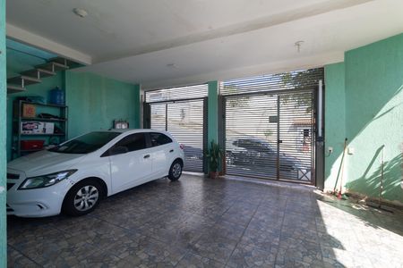 Casa à venda com 300m², 4 quartos e 3 vagasGaragem