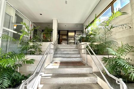 Apartamento à venda com 54m², 2 quartos e 1 vaga Apartamento à venda com 54m², 2 quartos e 1 vagaHall de entrada