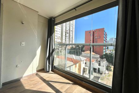 Apartamento à venda com 54m², 2 quartos e 1 vaga Apartamento à venda com 54m², 2 quartos e 1 vagaVaranda