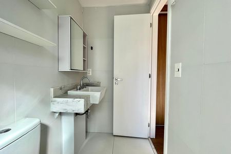 Apartamento à venda com 54m², 2 quartos e 1 vaga Apartamento à venda com 54m², 2 quartos e 1 vagaBanheiro da Suíte