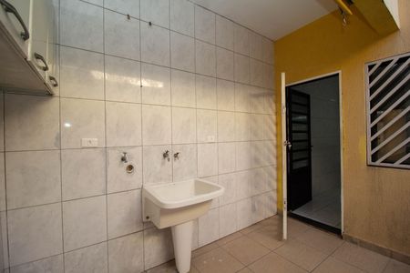 Casa à venda com 118m², 3 quartos e 4 vagasÁrea de Serviço