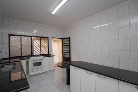 Casa à venda com 118m², 3 quartos e 4 vagasCozinha