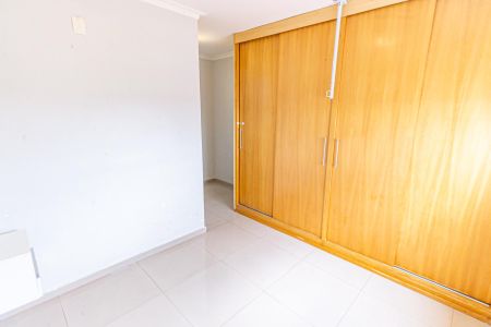 Apartamento para alugar com 60m², 2 quartos e 2 vagas Apartamento para alugar com 60m², 2 quartos e 2 vagasSuíte