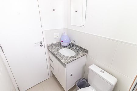 Apartamento para alugar com 60m², 2 quartos e 2 vagas Apartamento para alugar com 60m², 2 quartos e 2 vagasBanheiro