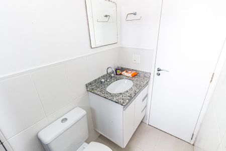 Apartamento para alugar com 60m², 2 quartos e 2 vagas Apartamento para alugar com 60m², 2 quartos e 2 vagasBanheiro da Suíte
