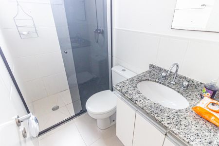 Apartamento para alugar com 60m², 2 quartos e 2 vagas Apartamento para alugar com 60m², 2 quartos e 2 vagasBanheiro da Suíte