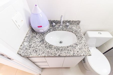 Apartamento para alugar com 60m², 2 quartos e 2 vagas Apartamento para alugar com 60m², 2 quartos e 2 vagasBanheiro