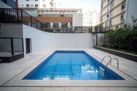 Apartamento à venda com 113m², 2 quartos e 2 vagas Apartamento à venda com 113m², 2 quartos e 2 vagasPiscina