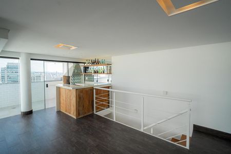 Apartamento à venda com 113m², 2 quartos e 2 vagas Apartamento à venda com 113m², 2 quartos e 2 vagasBar