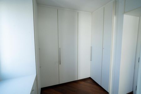 Apartamento à venda com 113m², 2 quartos e 2 vagas Apartamento à venda com 113m², 2 quartos e 2 vagasQuarto