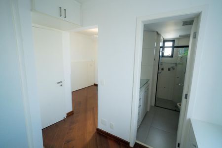 Apartamento à venda com 113m², 2 quartos e 2 vagas Apartamento à venda com 113m², 2 quartos e 2 vagasQuarto
