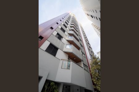 Apartamento à venda com 113m², 2 quartos e 2 vagas Apartamento à venda com 113m², 2 quartos e 2 vagasFachada