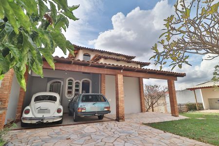 Casa para alugar com 400m², 4 quartos e 6 vagasGaragem