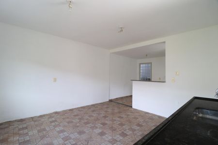 Casa para alugar com 400m², 4 quartos e 6 vagasCozinha 1
