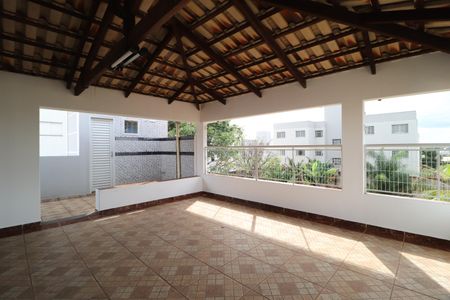 Casa para alugar com 400m², 4 quartos e 6 vagasTerraço