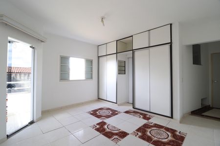 Casa para alugar com 400m², 4 quartos e 6 vagasSuíte