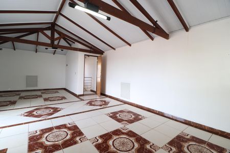 Casa para alugar com 400m², 4 quartos e 6 vagasSuíte 2