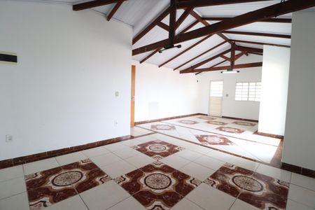Casa para alugar com 400m², 4 quartos e 6 vagasSuíte 2