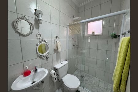 Casa para alugar com 166m², 3 quartos e 3 vagas Casa para alugar com 166m², 3 quartos e 3 vagasBanheiro da Suíte 2