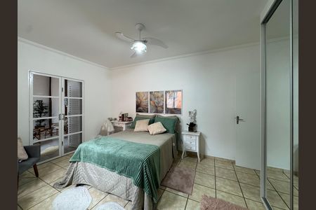 Casa para alugar com 166m², 3 quartos e 3 vagas Casa para alugar com 166m², 3 quartos e 3 vagasSuíte 1