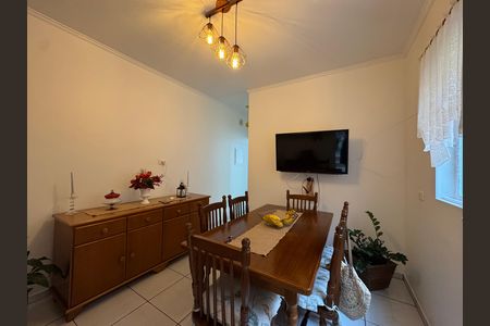 Casa para alugar com 166m², 3 quartos e 3 vagas Casa para alugar com 166m², 3 quartos e 3 vagasSala de Jantar