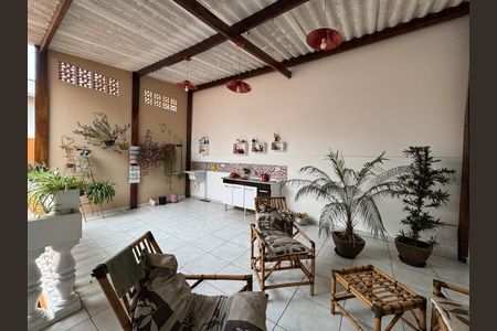 Casa para alugar com 166m², 3 quartos e 3 vagas Casa para alugar com 166m², 3 quartos e 3 vagasVaranda