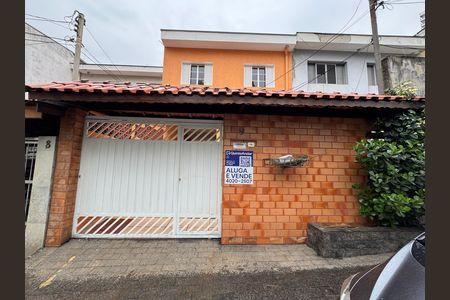 Casa para alugar com 166m², 3 quartos e 3 vagas Casa para alugar com 166m², 3 quartos e 3 vagasFachada com PLACA