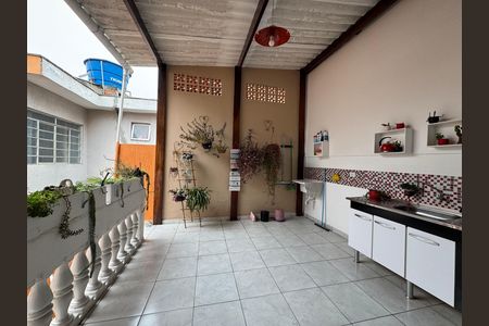 Casa para alugar com 166m², 3 quartos e 3 vagas Casa para alugar com 166m², 3 quartos e 3 vagasVaranda