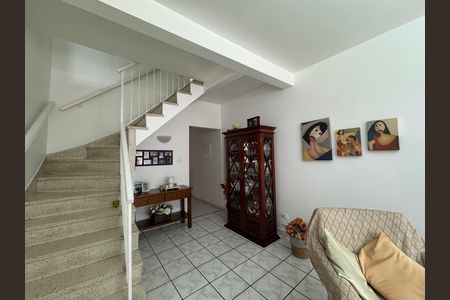 Casa para alugar com 166m², 3 quartos e 3 vagasSala