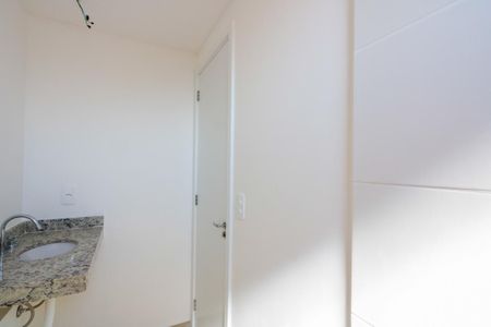 Apartamento à venda com 45m², 2 quartos e 1 vagaBanheiro do quarto 1