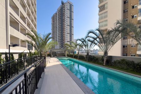 Studio à venda com 28m², 1 quarto e sem vaga Studio à venda com 28m², 1 quarto e sem vagaPiscina