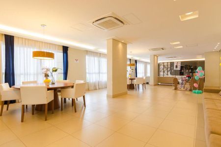 Apartamento à venda com 93m², 3 quartos e 2 vagas Apartamento à venda com 93m², 3 quartos e 2 vagasÁrea comum - Salão de festas