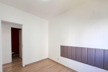 Apartamento à venda com 93m², 3 quartos e 2 vagas Apartamento à venda com 93m², 3 quartos e 2 vagasQuarto 1