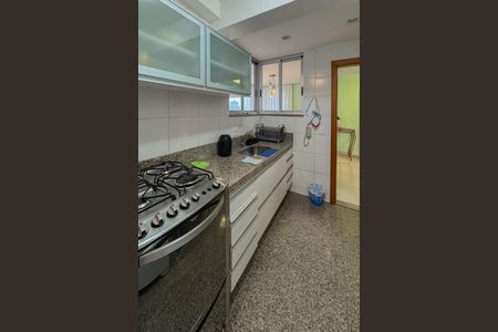 Apartamento à venda com 2 quartos, 68m² em Santo Agostinho, Belo Horizonte