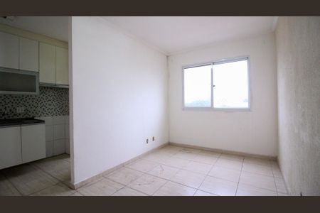 Sala de apartamento para alugar com 2 quartos, 50m² em Parque São Lourenço, São Paulo
