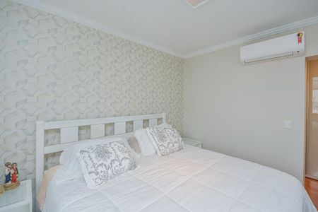Casa de condomínio para alugar com 210m², 4 quartos e 4 vagasQuarto  3