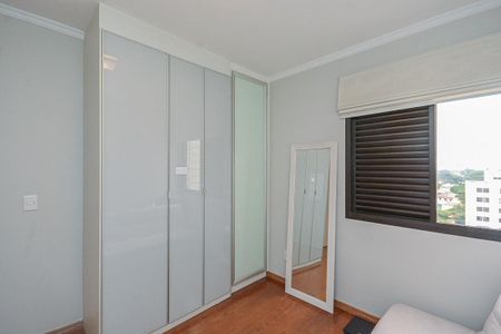 Casa de condomínio para alugar com 210m², 4 quartos e 4 vagasQuarto  4