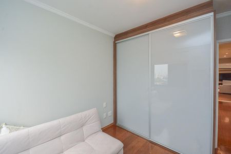 Casa de condomínio para alugar com 210m², 4 quartos e 4 vagasQuarto  4