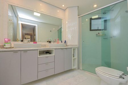 Casa de condomínio para alugar com 210m², 4 quartos e 4 vagasBanheiro 3