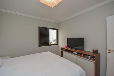 Casa de condomínio para alugar com 210m², 4 quartos e 4 vagasQuarto 1