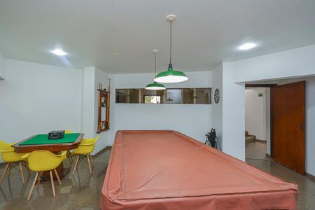 Casa de condomínio para alugar com 210m², 4 quartos e 4 vagasSalão de jogos