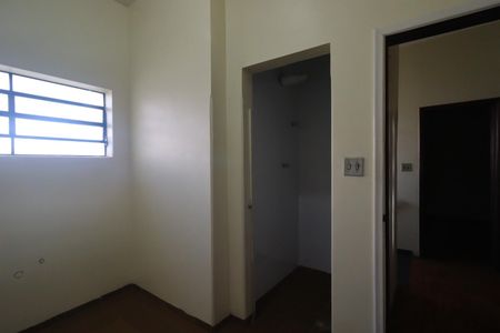 Casa para alugar com 260m², 6 quartos e 3 vagas Casa para alugar com 260m², 6 quartos e 3 vagasBanheiro