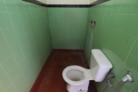 Casa para alugar com 260m², 6 quartos e 3 vagas Casa para alugar com 260m², 6 quartos e 3 vagasBanheiro de serviço