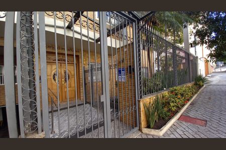 Apartamento para alugar com 80m², 2 quartos e 1 vaga Apartamento para alugar com 80m², 2 quartos e 1 vagaFachada
