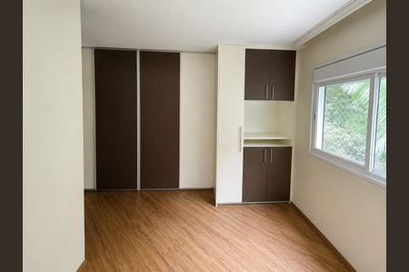 Quarto de apartamento à venda com 3 quartos, 90m² em Rio Pequeno, São Paulo
