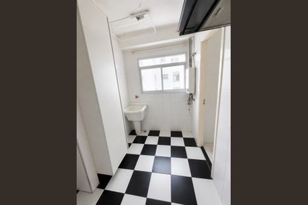 Apartamento à venda com 90m², 3 quartos e 2 vagas Apartamento à venda com 90m², 3 quartos e 2 vagasÁrea de Serviço